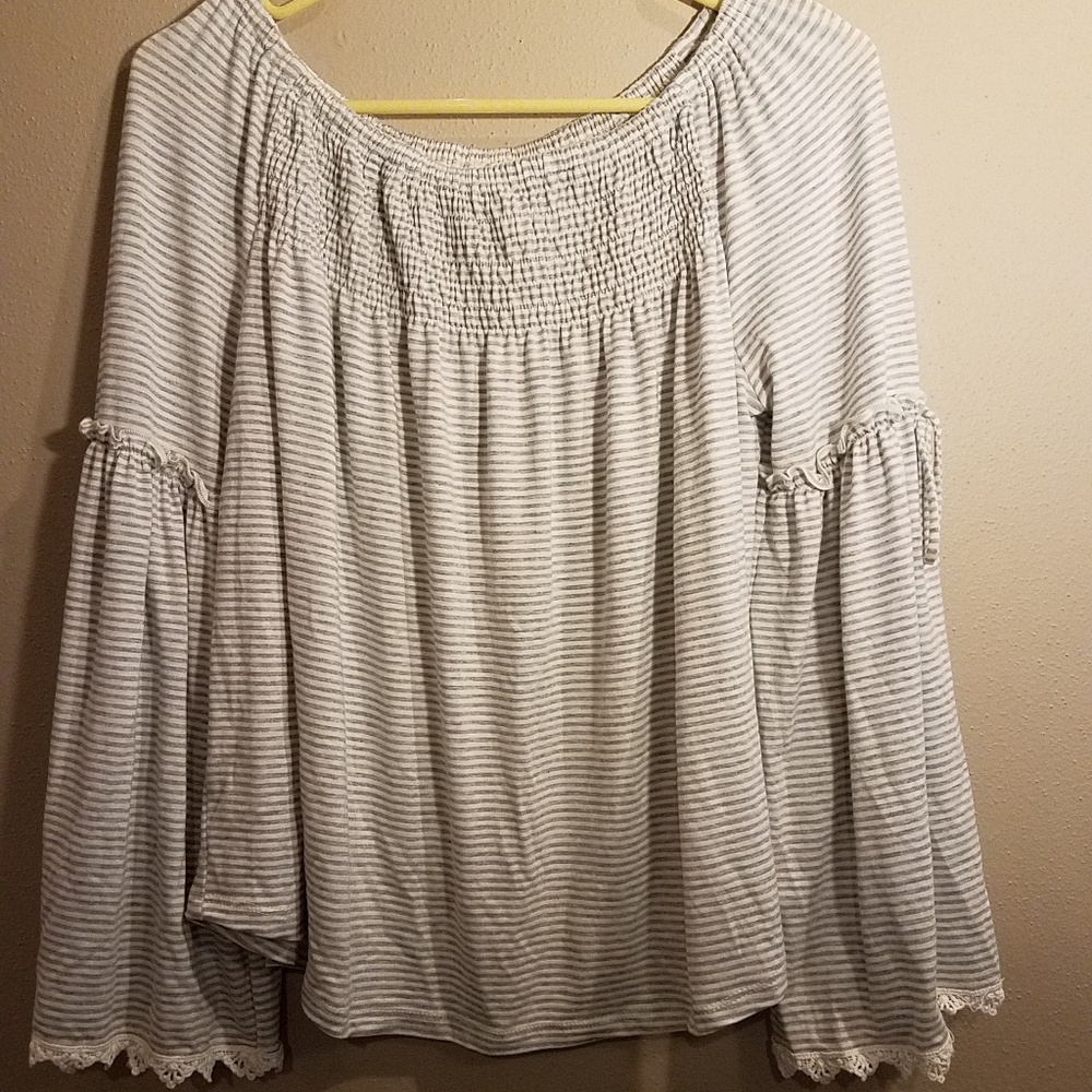 Maurices gray and white striped top size medium